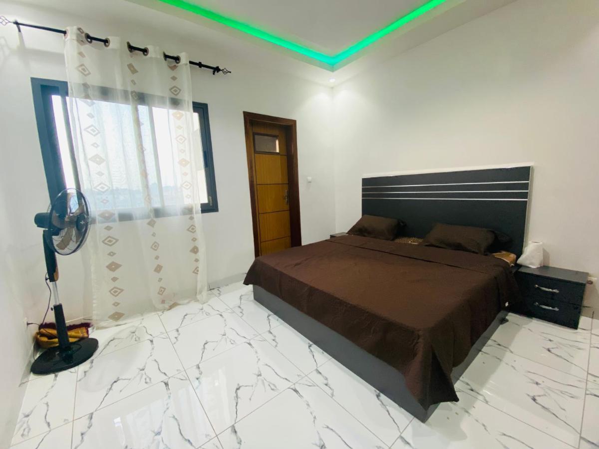 Appartamento Chez El Hadji Et Hamidou Dakar Esterno foto